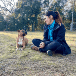 vínculo entre perro y humano a través de masticación